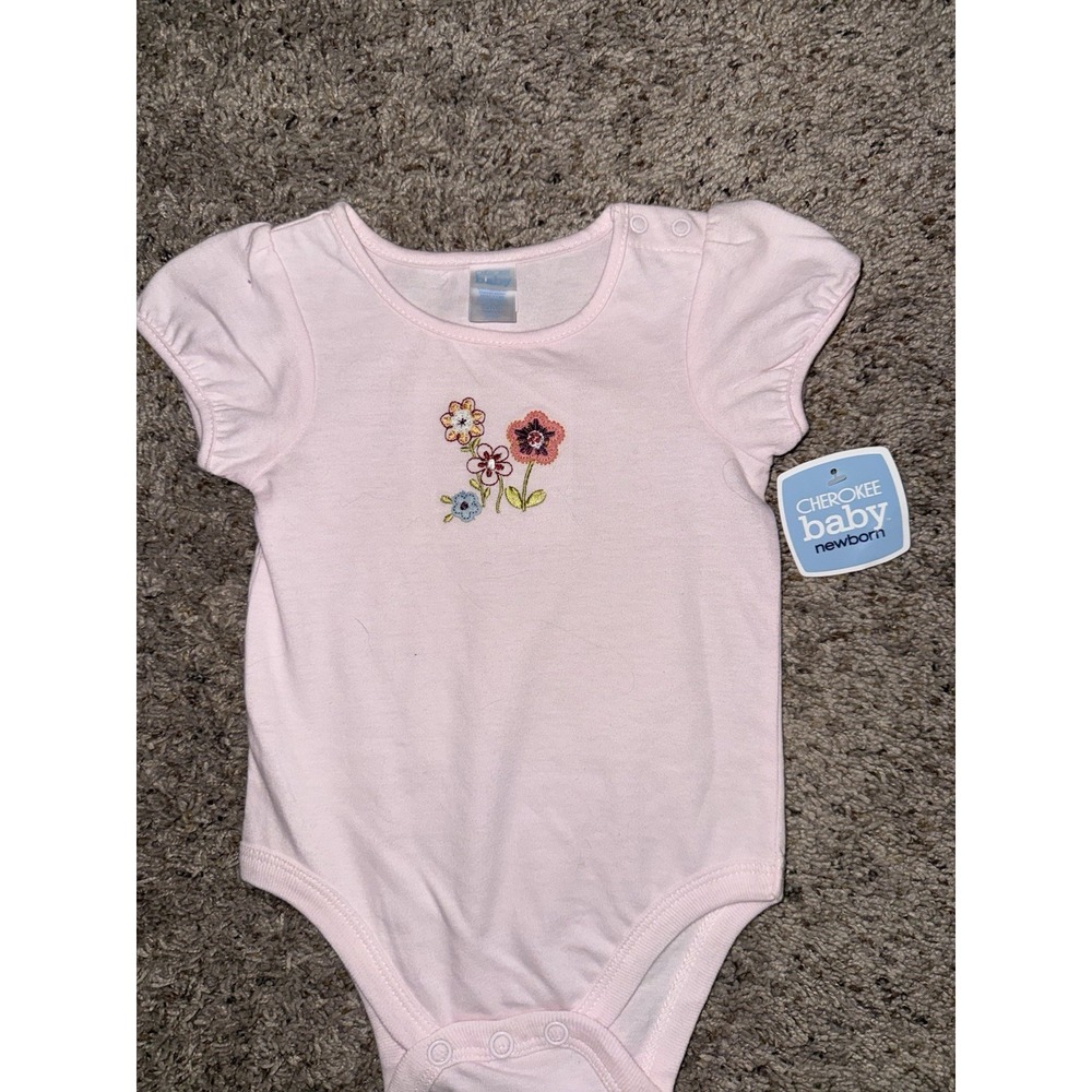 New Baby Girls Cherokee Vintage 6 Month Embroidered Bodysuit